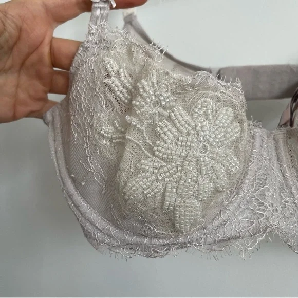 Victoria’s Secret Dream Angels Beaded Lace White Beige Push Up Unlined Bra 34C - Picture 3 of 9